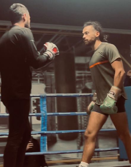 The Heat of Sparring in a New Gym: Embracing the Challenge